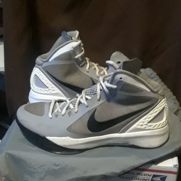 nike flywire hyperdunk